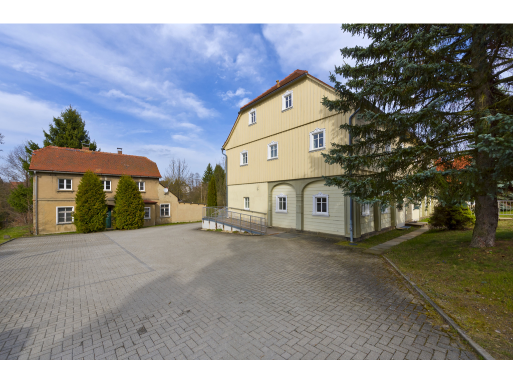 Mehrfamilienhaus in Ebersbach-Neugersdorf, Foto 3